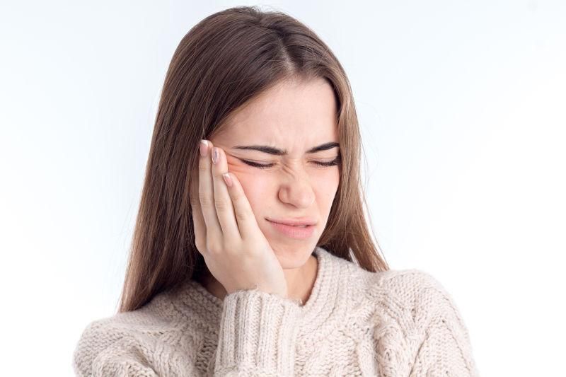 5 Home and Natural Remedies for Toothache Pain