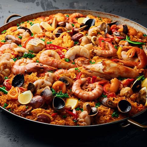 🥘 Authentic Spanish Paella: A Feast for the Senses 🦐🍚